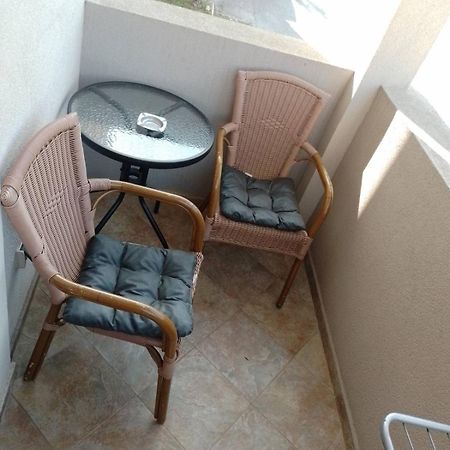 Apartments Grubor Будва Екстер'єр фото