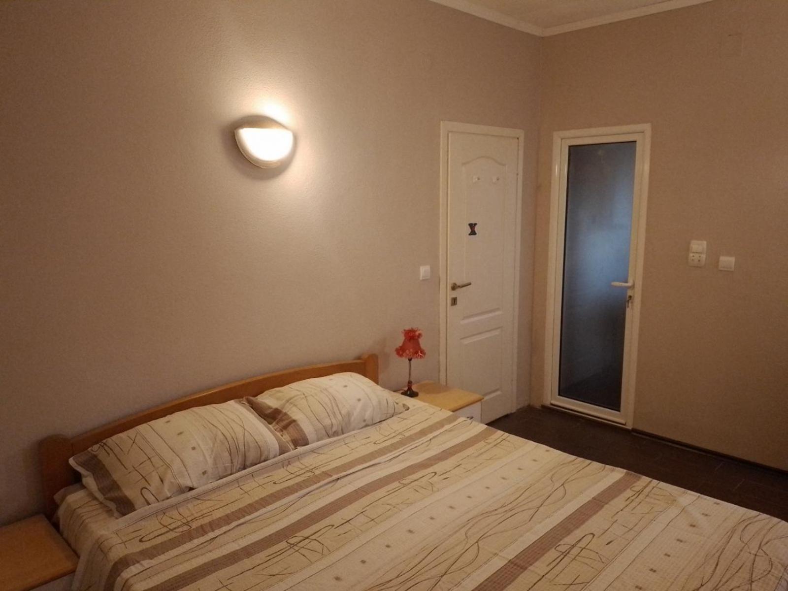 Apartments Grubor Будва Екстер'єр фото
