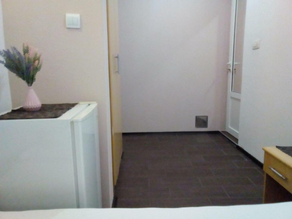 Apartments Grubor Будва Екстер'єр фото